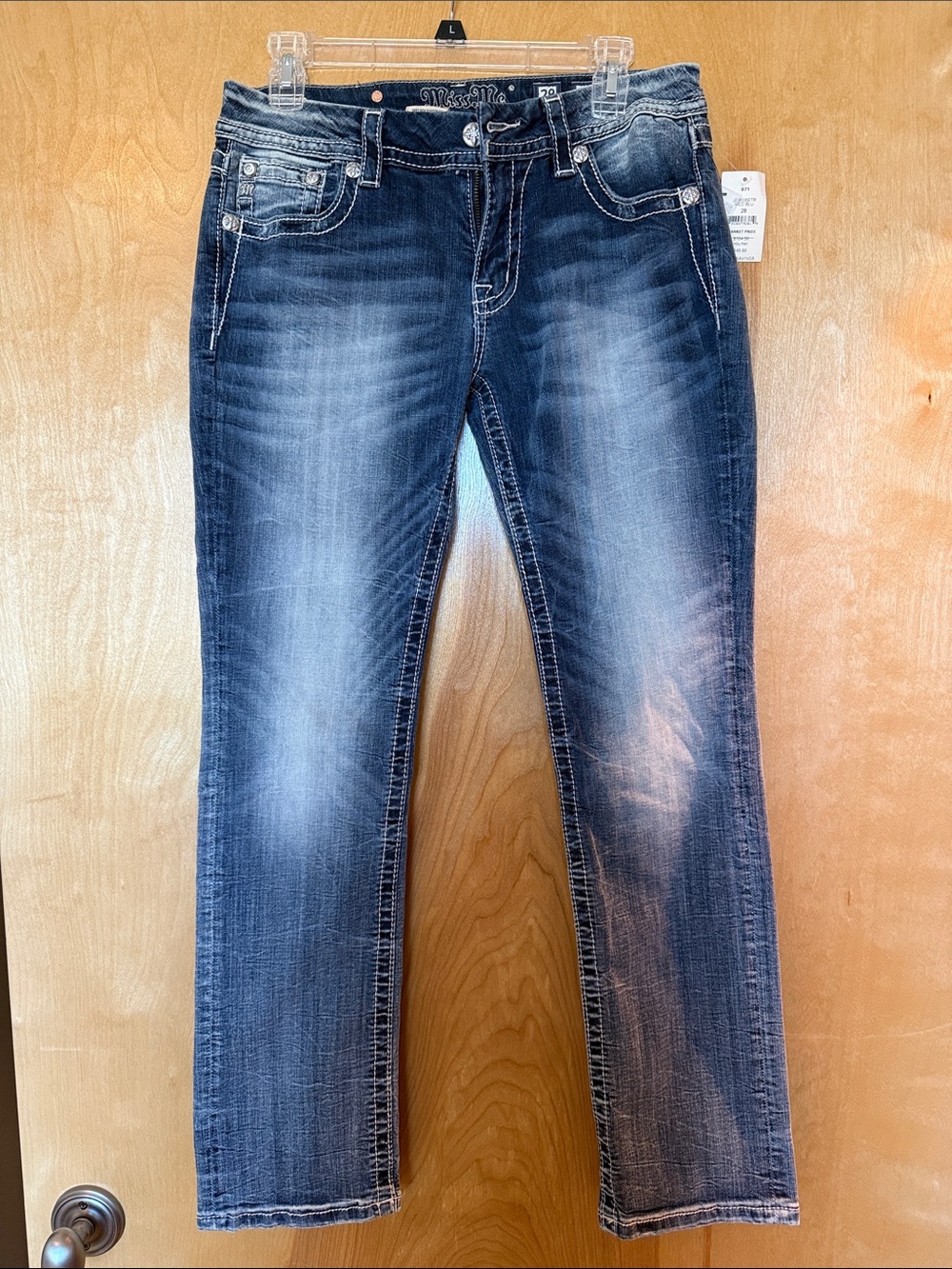 Miss Me Women’s Faded Indigo Slim Straight Jeans